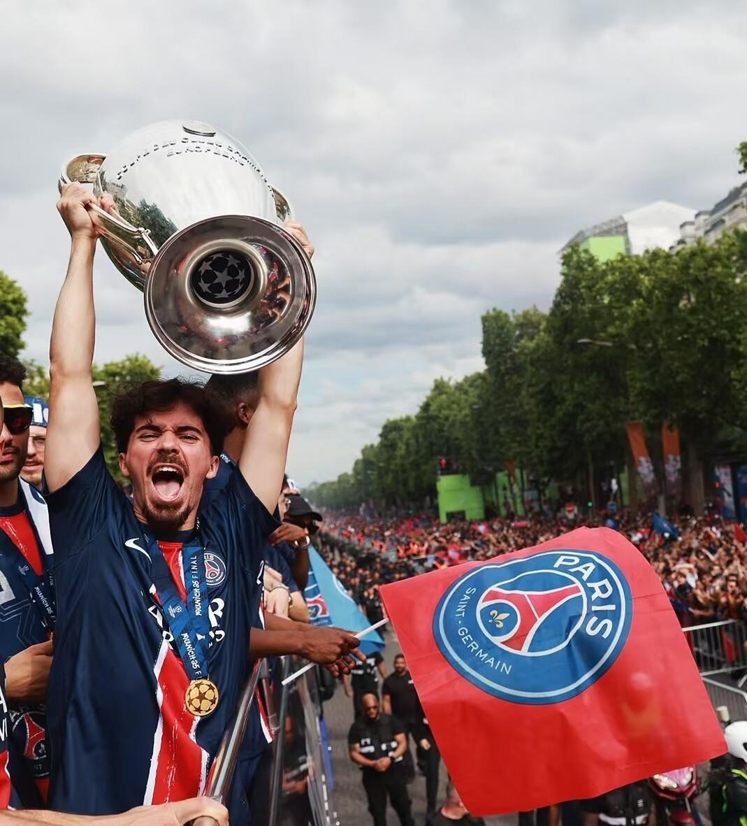 乐鱼棋牌巴黎圣日耳曼迎亚冠关键赛；赛前调整名单；气氛紧张；控场能力受关注的简单介绍