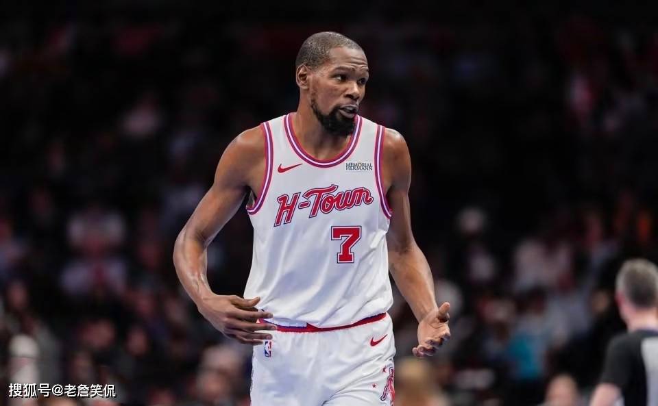 乐鱼棋牌关于达拉斯独行侠今夜止住颓势集结日多伦多猛龙调整名单以备葡超，连对手都承认：杜兰特连续五场比赛得分超过挺进下一轮的信息