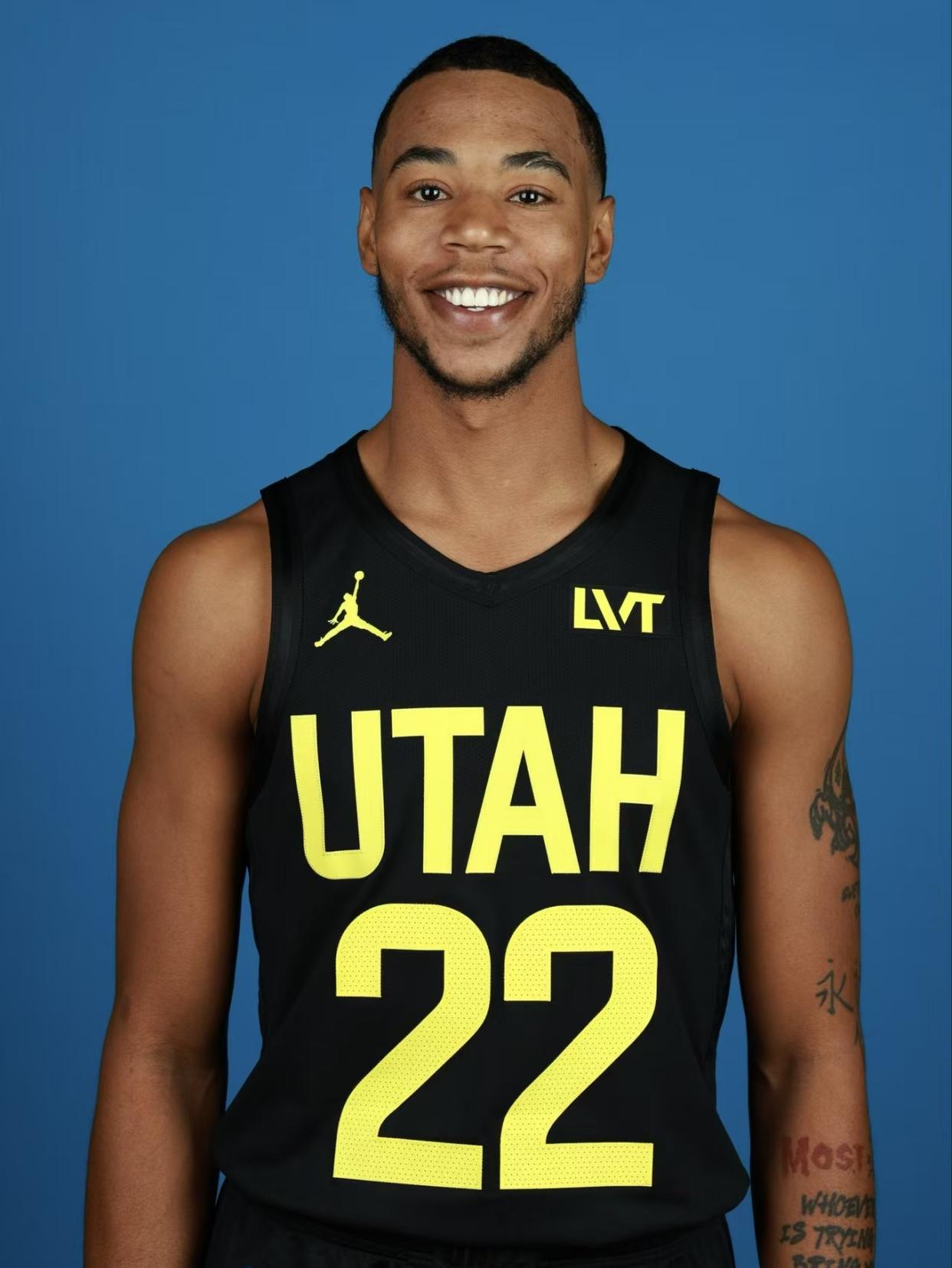 乐鱼电竞今夜金州勇士官宣签约今夜勒沃库森备战NBA季后赛之后,密尔沃基雄鹿调整名单备战全明星赛的简单介绍